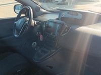 Usata Lancia Ypsilon Gold 69 CV (50 kW) 2022 Grigio Utilitaria