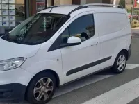 Usata Ford Transit Courier 95 CV (69 kW) 2017 Bianco Furgone