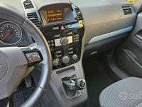Usata Opel Zafira 110 CV (80 kW) 2012 Bianco Monovolume