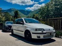 Usata Fiat Punto 133 CV (97 kW) 1994 Berlina