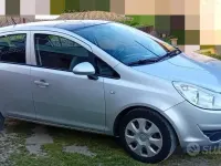 Usata Opel Corsa 65 CV (47 kW) 2009 Grigio Utilitaria