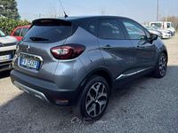 Usata Renault Captur 90 CV (66 kW) 2019 Grigio SUV