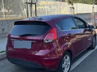 Usata Ford Fiesta 75 CV (55 kW) 2014 Rosso Utilitaria