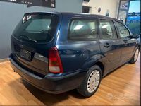 Usata Ford Focus Zetec 115 CV (84 kW) 2003 Blu Station wagon