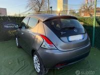Usata Lancia Ypsilon 69 CV (50 kW) 2013 Grigio Utilitaria