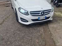 Usata Mercedes B180 109 CV (80 kW) 2015 Bianco Monovolume