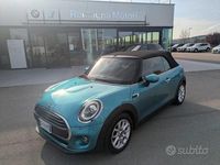 Usata Mini One Cabriolet Hype 102 CV (75 kW) 2020 Caribbean acqua metallic Cabrio