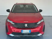 Usata Peugeot 5008 Allure 131 CV (96 kW) 2022 Rosso SUV