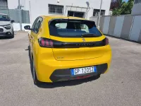 Usata Peugeot 208 Active 75 CV (55 kW) 2023 Giallo Utilitaria