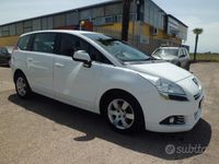 Usata Peugeot 5008 Allure 115 CV (84 kW) 2012 Bianco Monovolume
