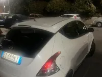 Usata Lancia Ypsilon 85 CV (62 kW) 2015 Bianco Utilitaria