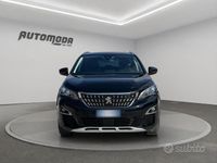 Usata Peugeot 5008 Active 131 CV (96 kW) 2020 Nero SUV
