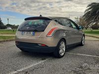 Usata Lancia Delta 150 CV (110 kW) 2009 Grigio Utilitaria