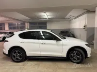 Usata Alfa Romeo Stelvio Veloce 209 CV (153 kW) 2023 Bianco SUV