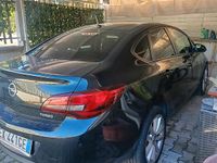 Usata Opel Astra 140 CV (102 kW) 2014 Berlina