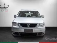 Usata VW Caddy Life 105 CV (77 kW) 2010 Argento Monovolume