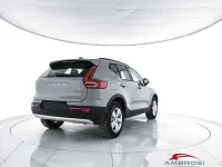 Nuova Volvo XC40 163 CV (119 kW) 2026 Vapour grey SUV