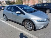 Usata Honda Civic Elegance 140 CV (102 kW) 2009 Argento Berlina