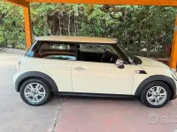 Usata Mini ONE 75 CV (55 kW) 2011 Giallo Utilitaria