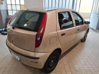 Usata Fiat Punto Active 59 CV (43 kW) 2009 Marrone Berlina