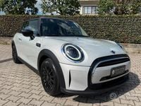 Begagnad Mini Cooper Business 136 HK (100 kW) 2022 Grå Halvkombi