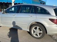 Usata Mercedes R320 164 CV (120 kW) 2007 Grigio Monovolume