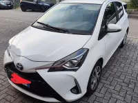 Usata Toyota Yaris Active 72 CV (52 kW) 2020 Bianco Berlina