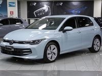 Nuova VW Golf VIII Edition 204 CV (150 kW) 2025 Crystal ice blue met. Berlina