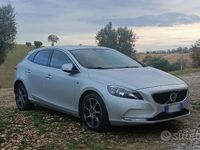 Usata Volvo V40 Ocean Race 120 CV (88 kW) 2016 Grigio Berlina