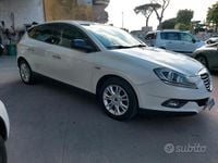 Gebraucht Lancia Delta 120 PS (88 kW) 2012 Weiß Kleinwagen