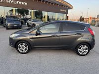 Usata Ford Fiesta Titanium 75 CV (55 kW) 2017 Grigio Utilitaria