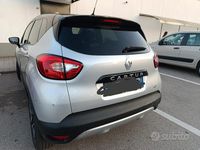 Usata Renault Captur 90 CV (66 kW) 2016 SUV