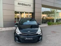 Usata Kia Rio Active 75 CV (55 kW) 2015 Nero Berlina