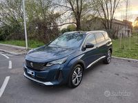 Usata Peugeot 5008 130 CV (95 kW) 2023 Blu SUV