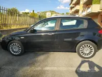 Usata Alfa Romeo 147 120 CV (88 kW) 2007 Nero Utilitaria