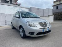 Usata Lancia Ypsilon 75 CV (55 kW) 2010 Grigio Utilitaria