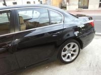 Usado BMW 530 Sport Line 235 HP (172 kW) 2009 Preto Sedan