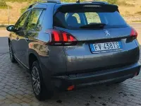 Usata Peugeot 2008 Active 102 CV (75 kW) 2019 Grigio SUV