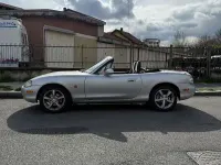 Usata Mazda MX5 110 CV (80 kW) 1999 Grigio Cabrio