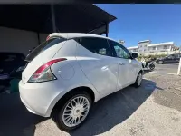 Usata Lancia Ypsilon Gold 95 CV (69 kW) 2016 Bianco Utilitaria