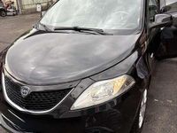 Usata Lancia Ypsilon Silver 95 CV (69 kW) 2016 Utilitaria