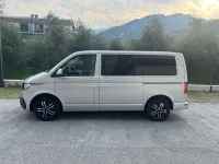 Usata VW Caravelle Comfortline 150 CV (110 kW) 2021 Argento Furgone