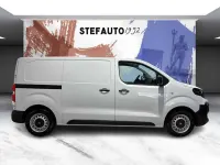 Nuova Opel Vivaro-e Combi S 120 CV (88 kW) 2026 Kaolin white pastello Monovolume