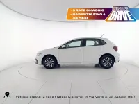 Usata VW Polo Life 95 CV (69 kW) 2023 Pure white Utilitaria