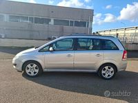 Usata Opel Zafira Cosmo 110 CV (80 kW) 2009 Grigio Monovolume