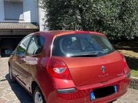 Usata Renault Clio II 75 CV (55 kW) 2005 Rosso Utilitaria