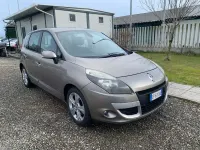 Usata Renault Scénic Dynamique 131 CV (96 kW) 2010 Grigio Monovolume
