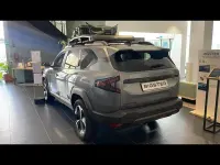 Nuova Dacia Bigster Extreme 140 CV (102 kW) 2026 Grigio scuro SUV