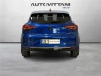 Usata Renault Clio V 91 CV (66 kW) 2023 Blu chiaro Berlina