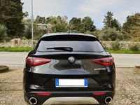 Usata Alfa Romeo Stelvio Tech Edition 190 CV (139 kW) 2019 Nero SUV